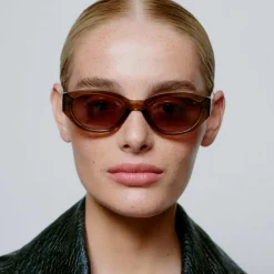 A. Kjærbede Winne Solbrille Smoke Transparent