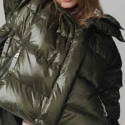 CAYA Ginny Short Racing Green W