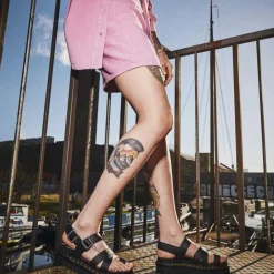 Dr. Martens Avry Svart