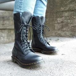 Dr. Martens Boots B199 Black W