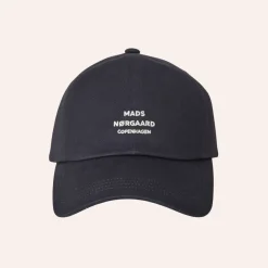 Mads Nørgaard Caps Parisian Night