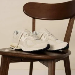 New Balance M2002 Calm Taupe/Angora W