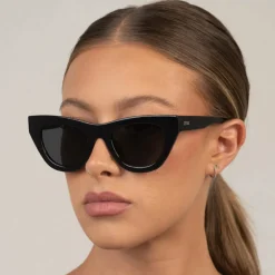 Otra Solbrille Kinni Black/Smoke