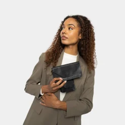 ReDesigned by Dixie Elvira Wallet Black