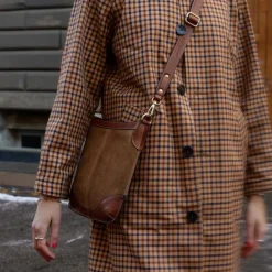 Redesigned by Dixie Lucie Big Urban Walnut