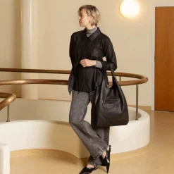 Redesigned by Dixie Lyra Urban Black