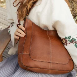 Redesigned by Dixie Neri Small Walnut