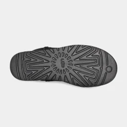 UGG Classic Short Black M