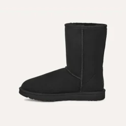 UGG Classic Short II Svart W