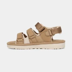 UGG Goldencoast Multistrap Sand M