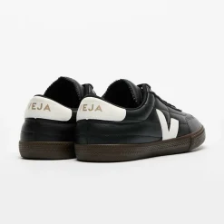 Veja Panenka Black White W